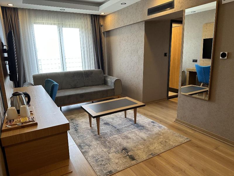 Azehrar Suit Hotel image