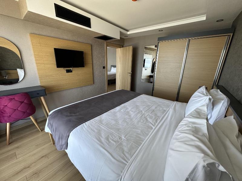 Azehrar Suit Hotel image