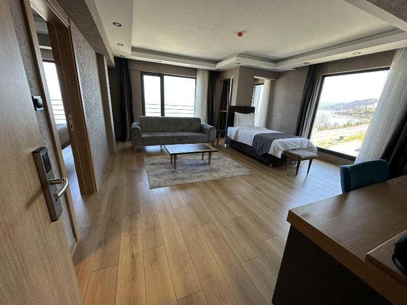 Azehrar Suit Hotel image