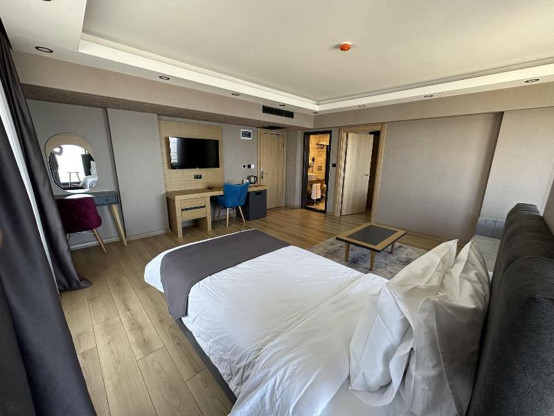 Azehrar Suit Hotel image