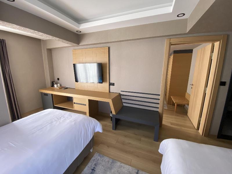 Azehrar Suit Hotel image