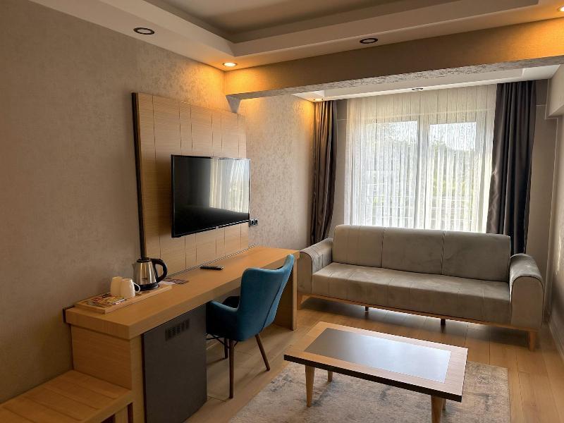 Azehrar Suit Hotel image