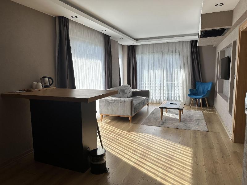 Azehrar Suit Hotel image