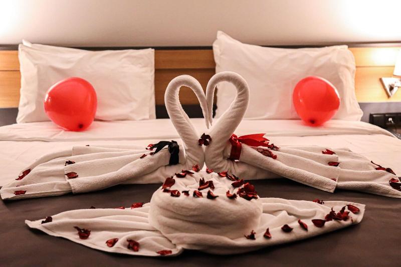 Azehrar Suit Hotel image