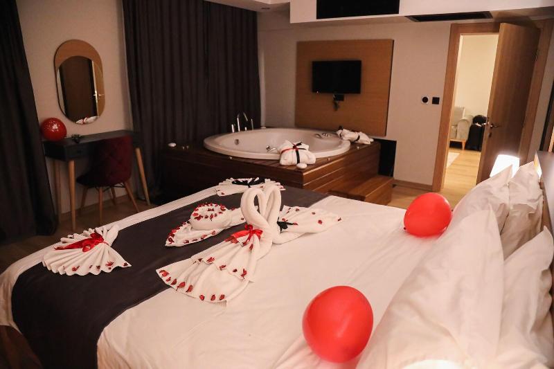 Azehrar Suit Hotel image