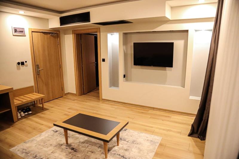 Azehrar Suit Hotel image