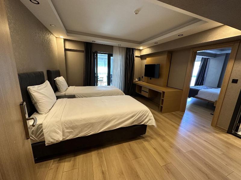 Azehrar Suit Hotel image