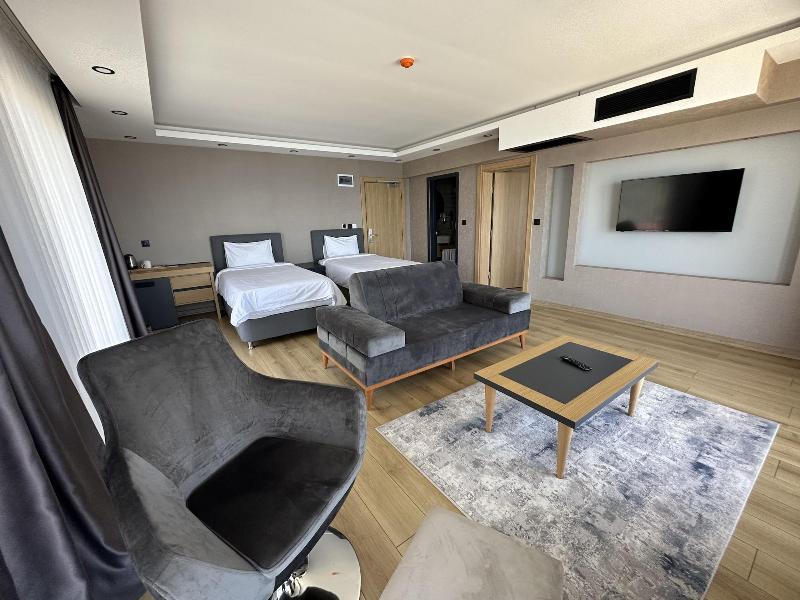 Azehrar Suit Hotel image