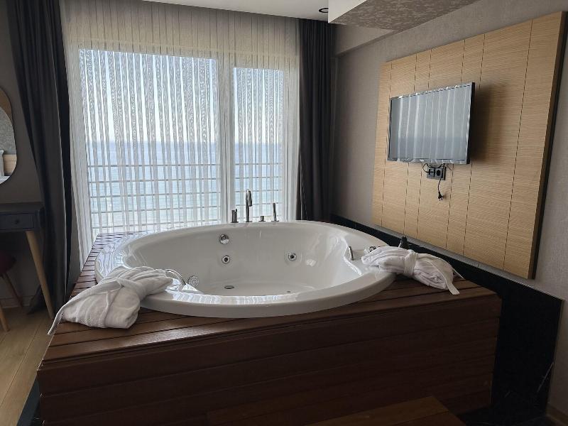 Azehrar Suit Hotel image