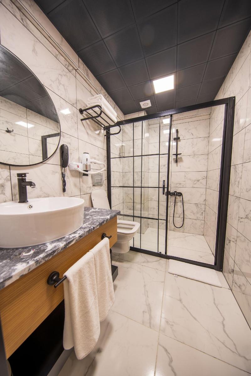 Azehrar Suit Hotel image