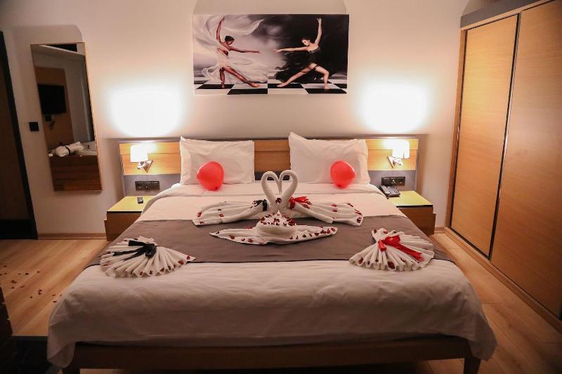 Azehrar Suit Hotel image