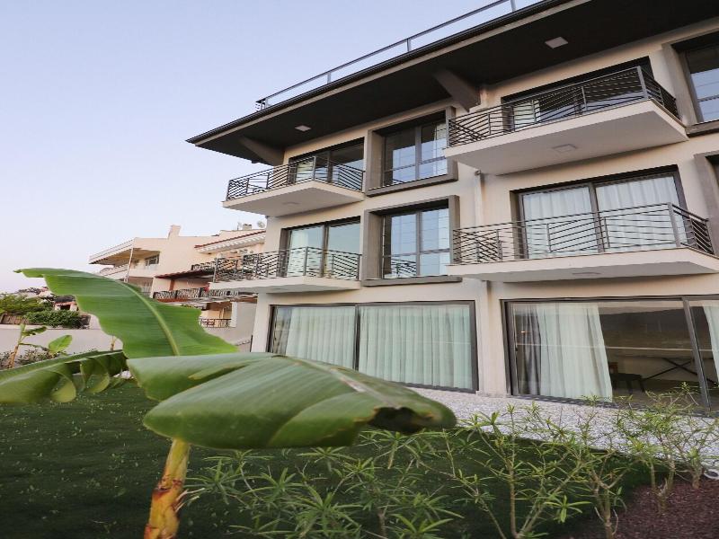 Bliss Suites Hotels image