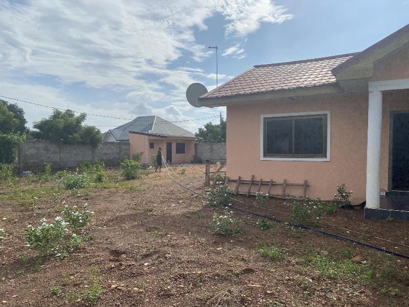 Brand New 3 Bed House In Oyibi Accra Ghana — main photo