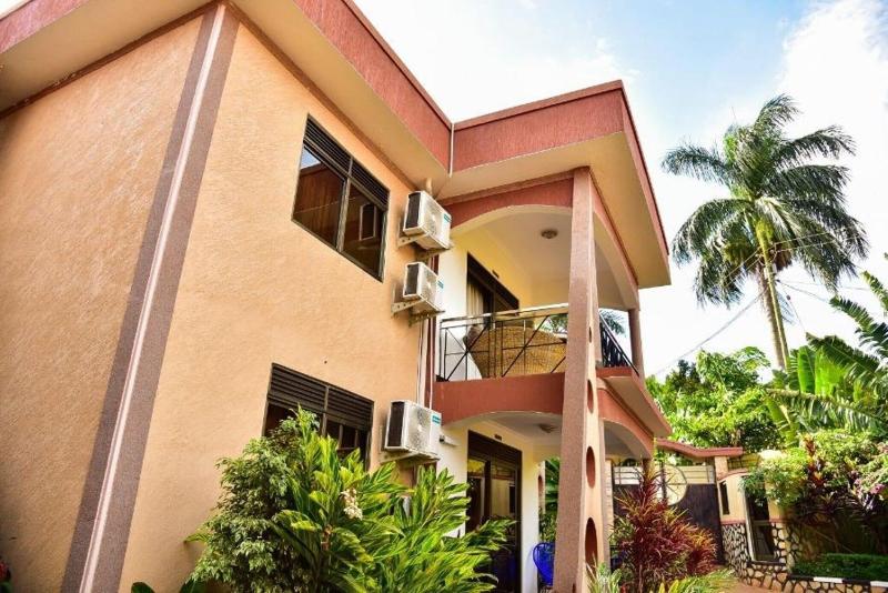 Four Vins Hotel Apartments — photo 4