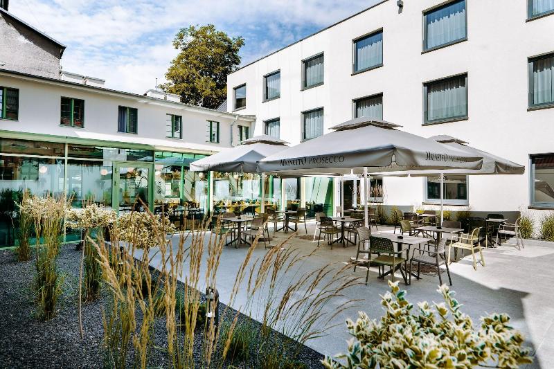 Hotel Eter image