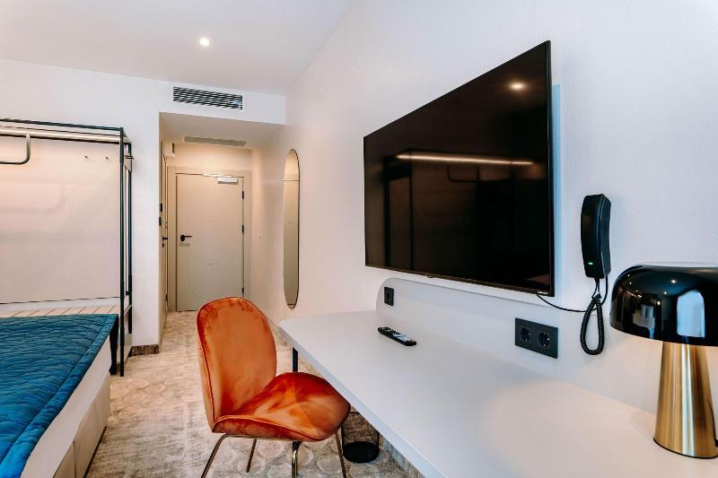 Hotel Eter image