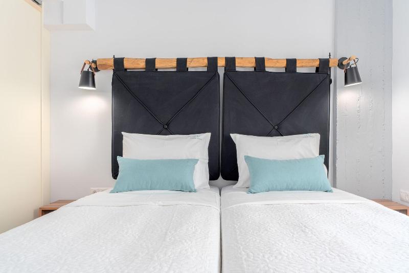 Costavasia Boutique Apartments image