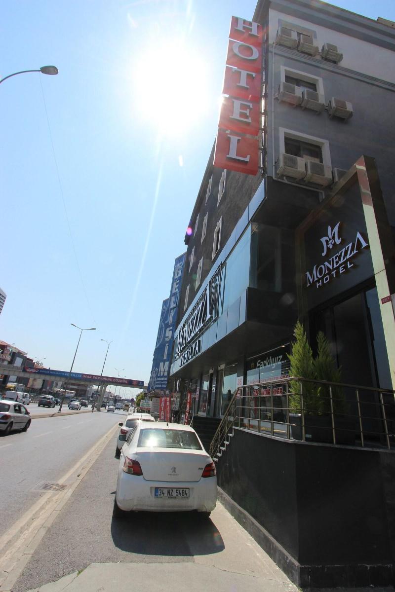 Monezza Hotel image
