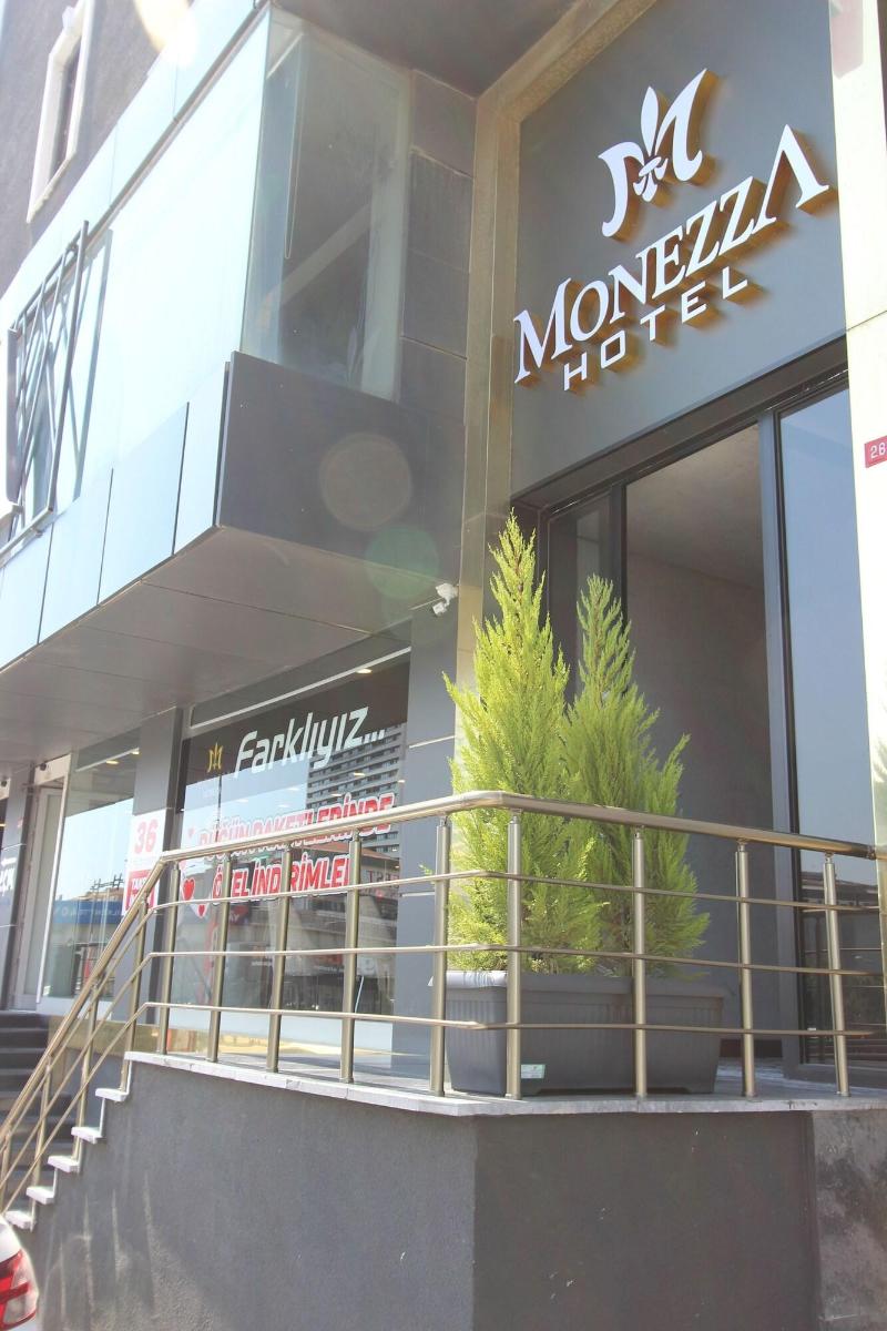 Monezza Hotel image