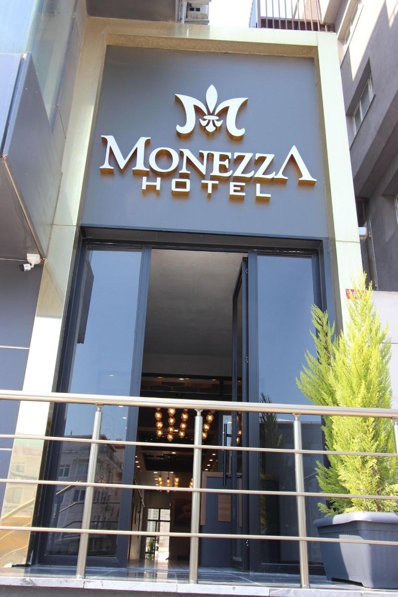 Monezza Hotel image