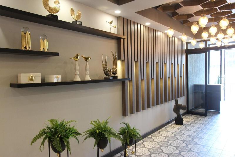Monezza Hotel image