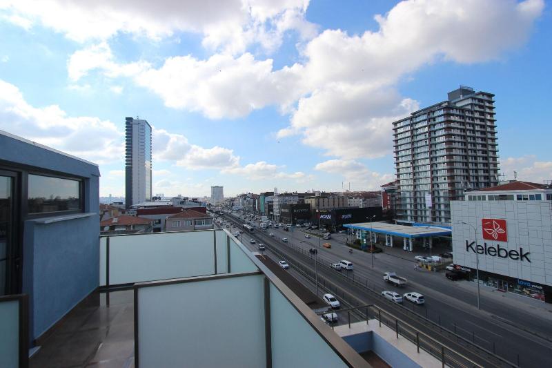 Monezza Hotel image