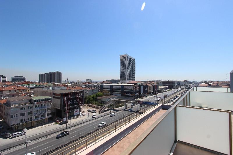 Monezza Hotel image