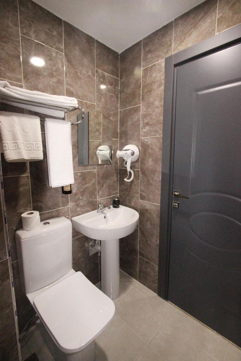 Monezza Hotel image