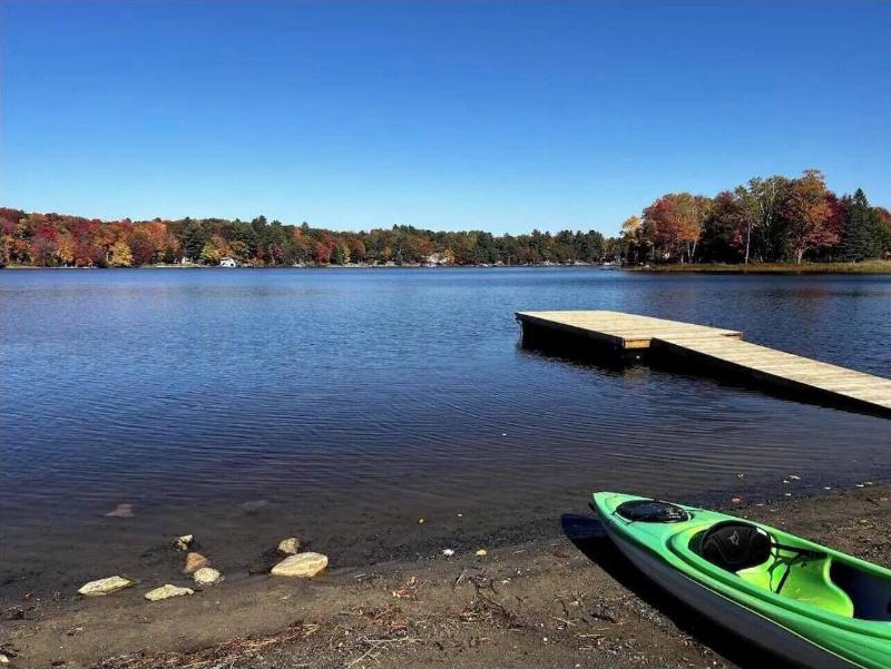 Muskoka Lake Cottages image