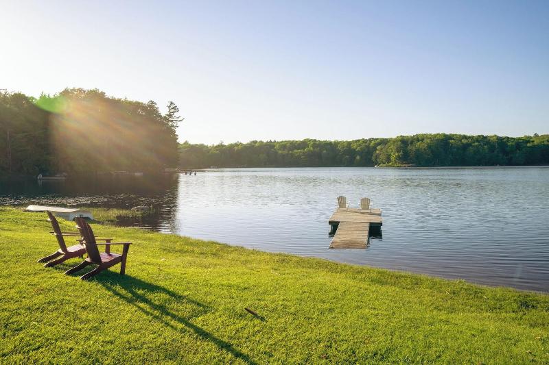 Muskoka Lake Cottages image