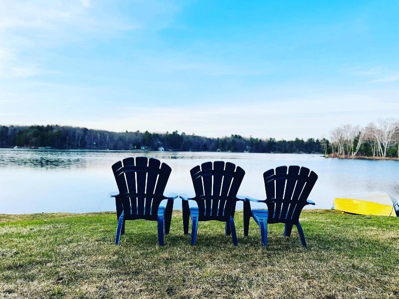 Muskoka Lake Cottages image