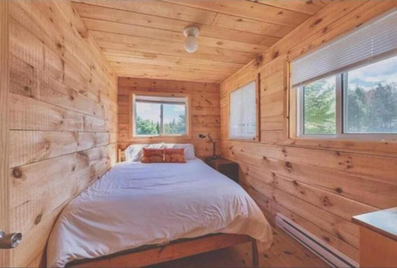 Muskoka Lake Cottages image
