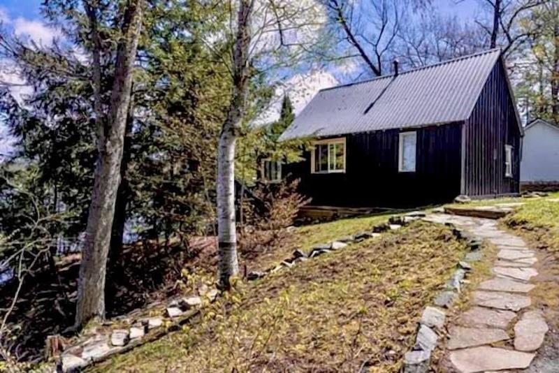 Muskoka Lake Cottages image