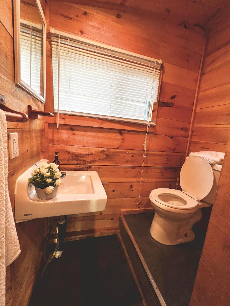Muskoka Lake Cottages image