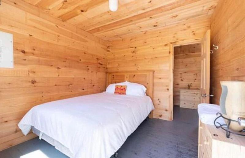Muskoka Lake Cottages image