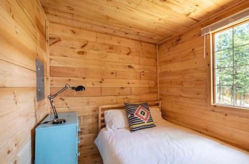 Muskoka Lake Cottages image