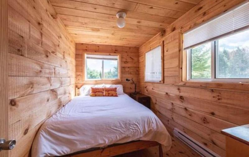 Muskoka Lake Cottages image