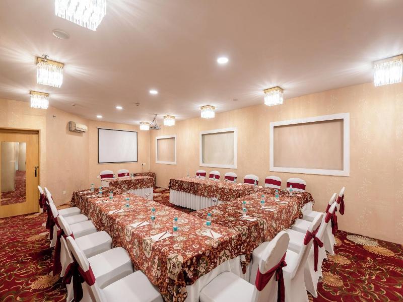 Mango Grove Hotel image