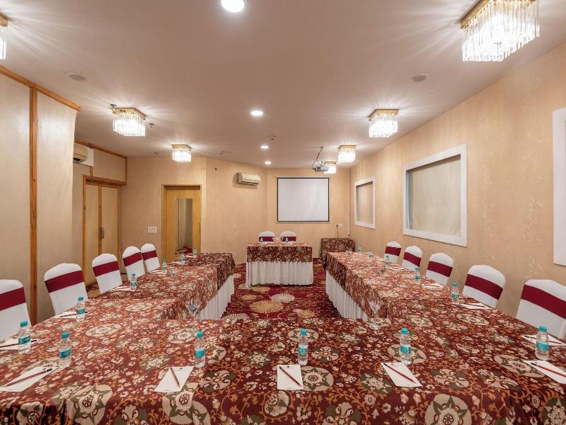 Mango Grove Hotel image