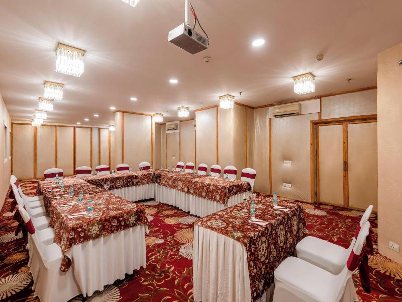 Mango Grove Hotel image
