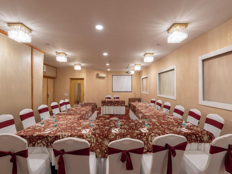 Mango Grove Hotel image