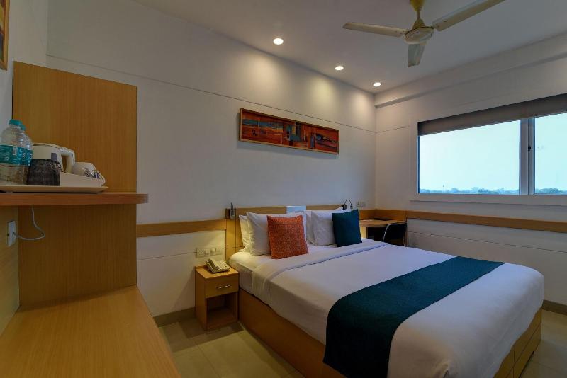 Mango Grove Hotel image
