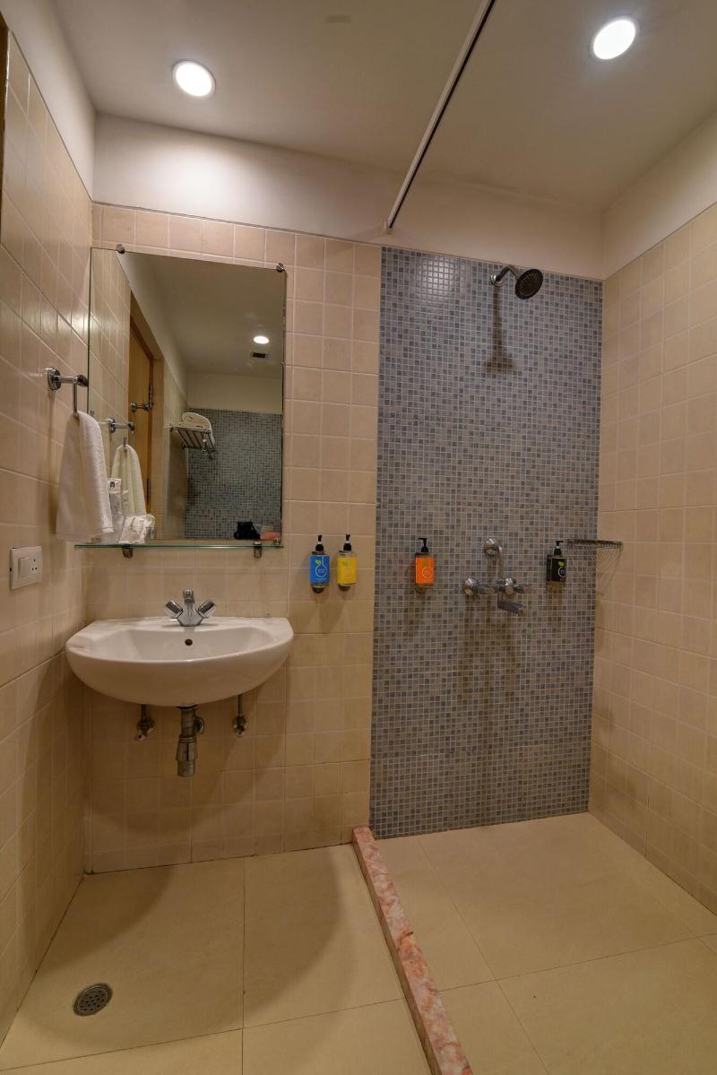 Mango Grove Hotel image