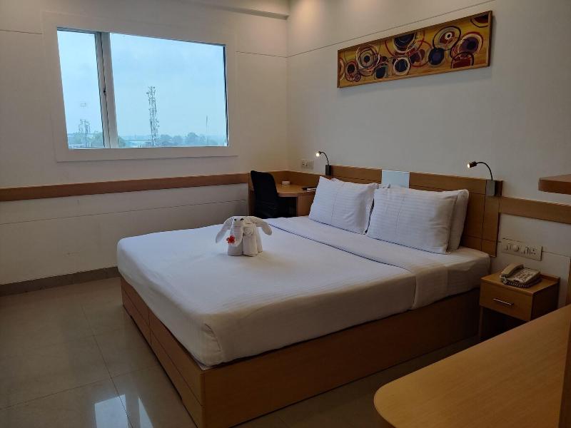 Mango Grove Hotel image