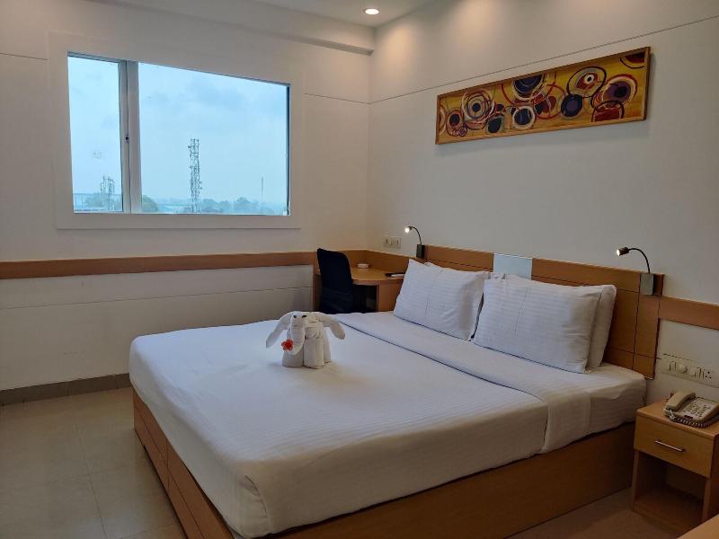 Mango Grove Hotel image