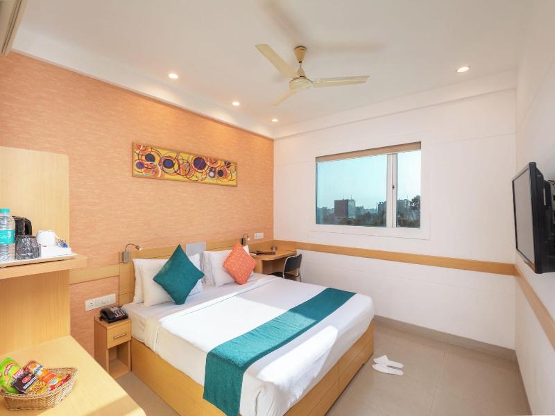 Mango Grove Hotel image