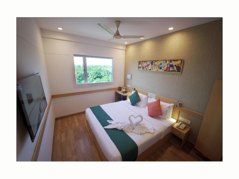 Mango Grove Hotel image