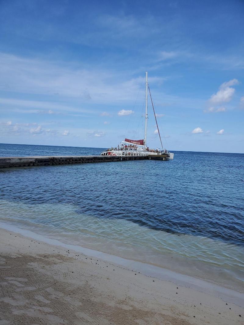 Seacastles Exclusive Vacation Rentals image
