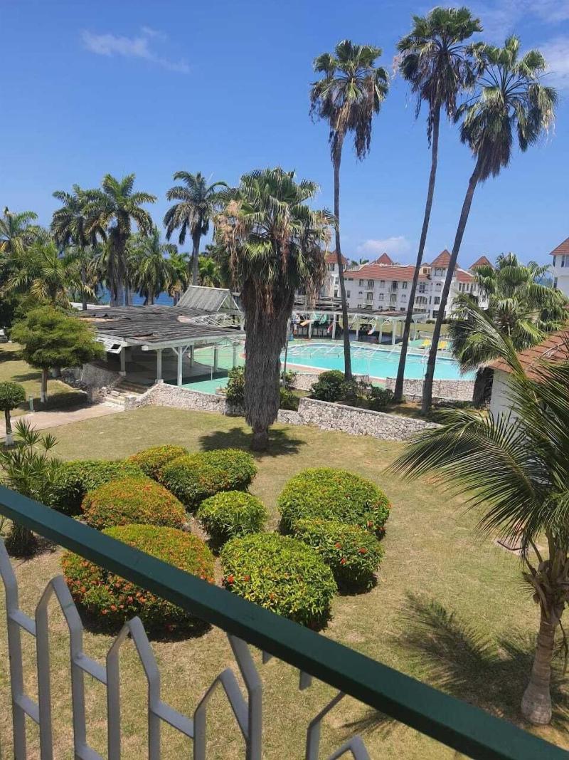 Seacastles Exclusive Vacation Rentals image