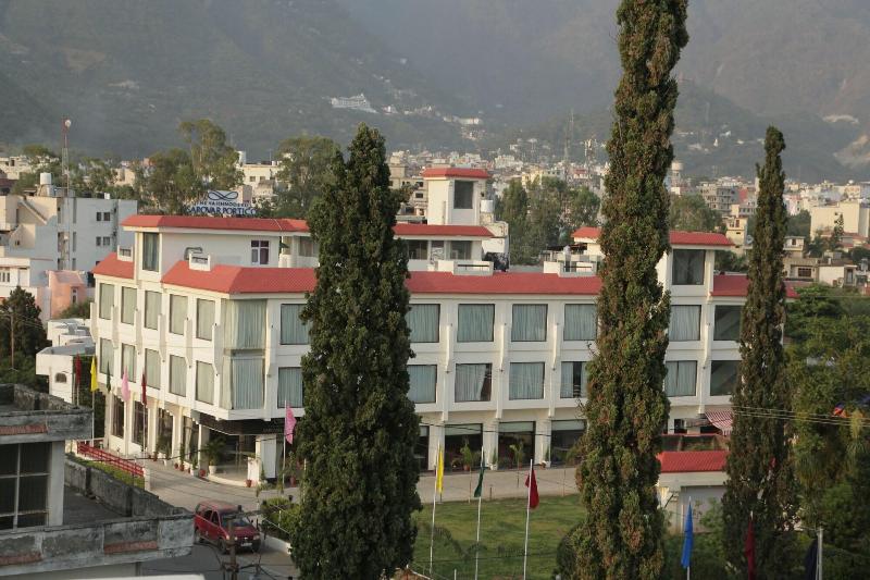 The Vaishnodevi Sarovar Portico image